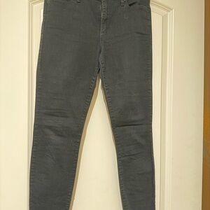 GAP Women's 30R True Skinny - Black